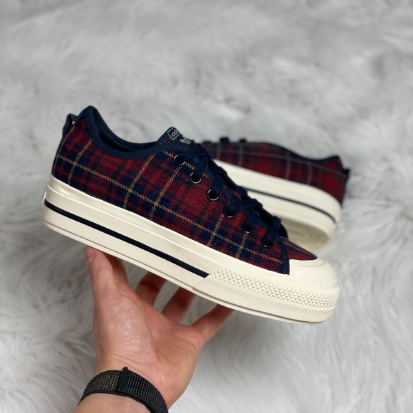 adidas Shoes - Adidas Nizza RF Platform Low Womens Casual Shoes Red Plaid H02710 NEW Sz 7